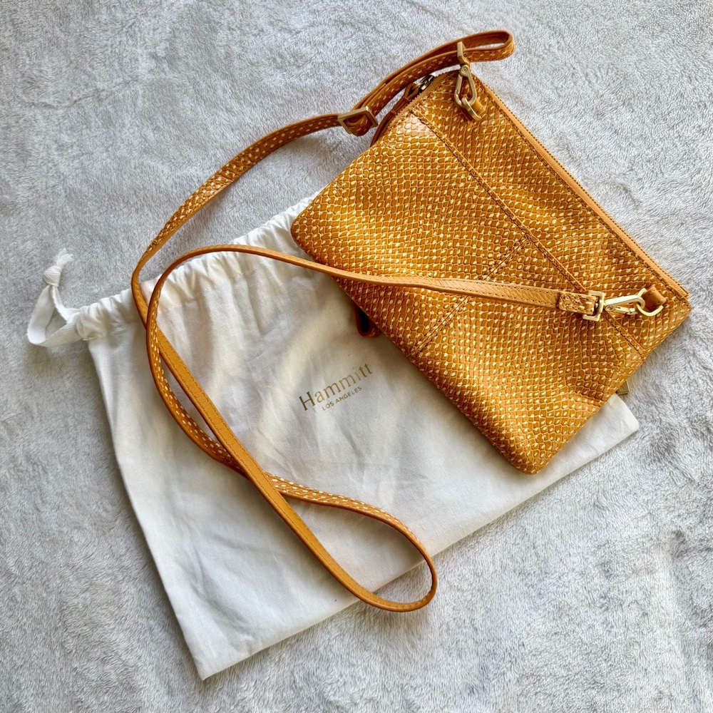 Hammitt Nash Apricot Tan Textured Wrislet/Crossbody with Dust Bag - Picture 7 of 7